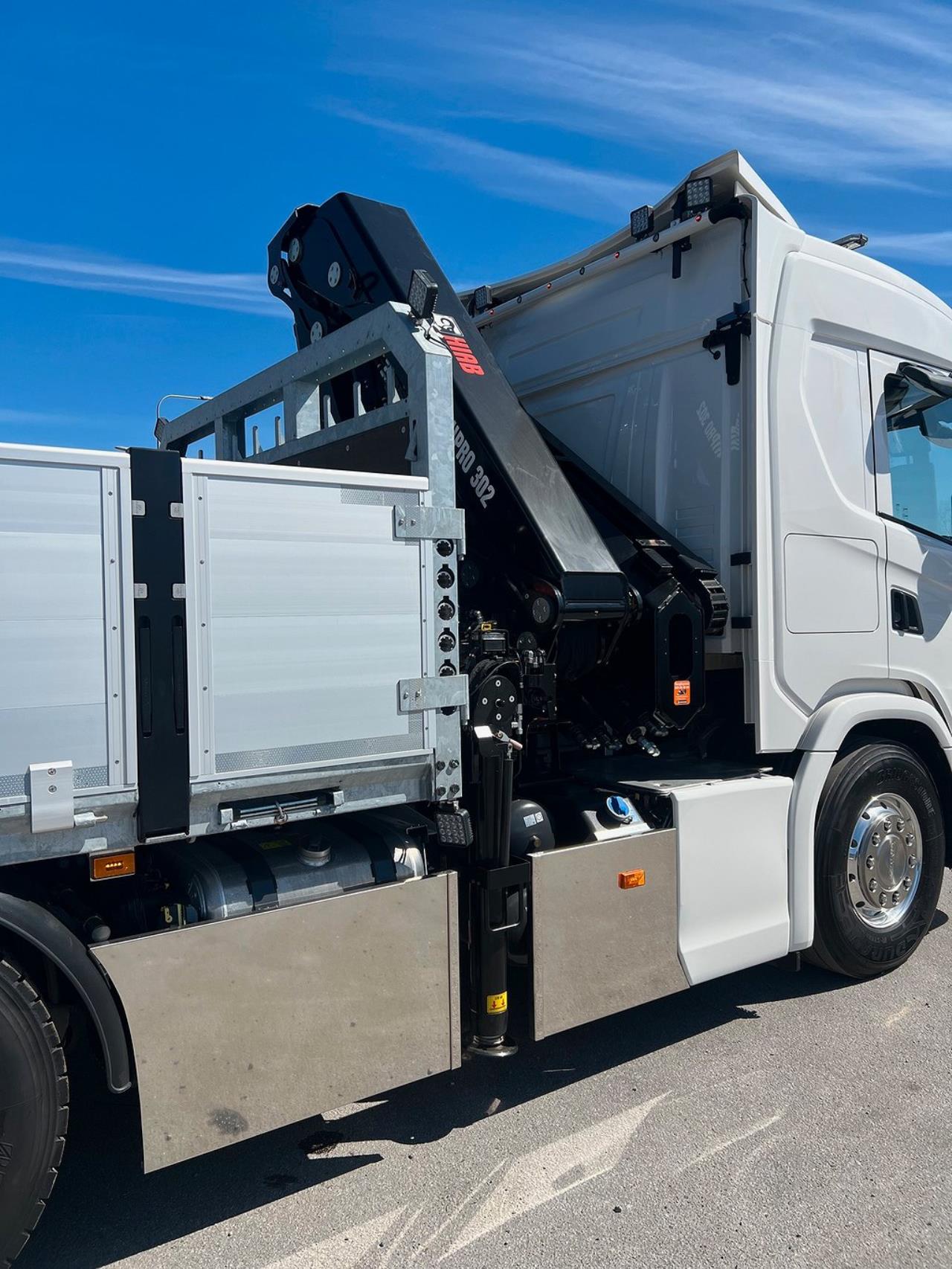 Scania G500 8x4*4 Tridem Brädgårdsbil Hiab 302 E6 Kran 2023 - Kran
