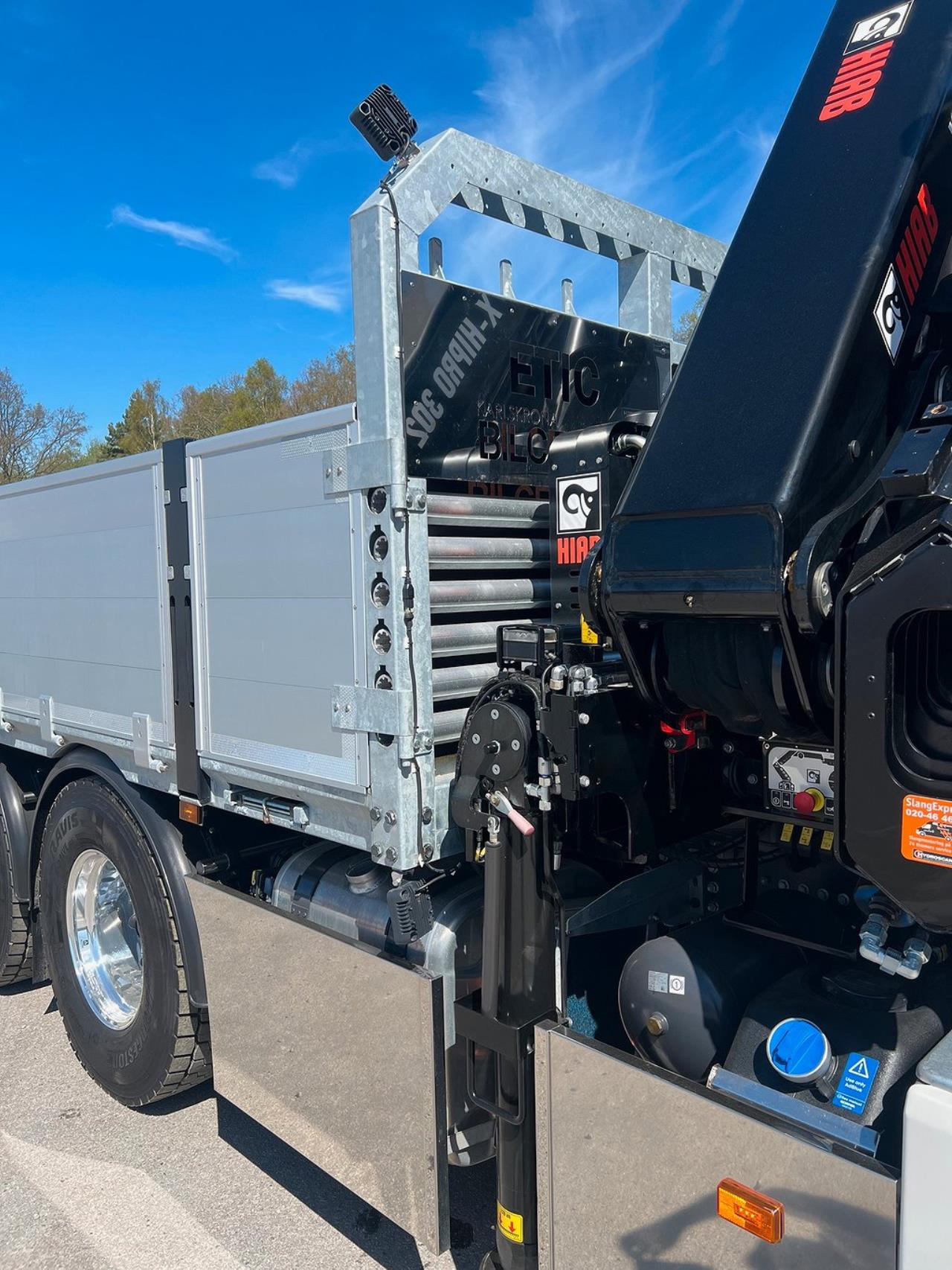 Scania G500 8x4*4 Tridem Brädgårdsbil Hiab 302 E6 Kran 2023 - Kran