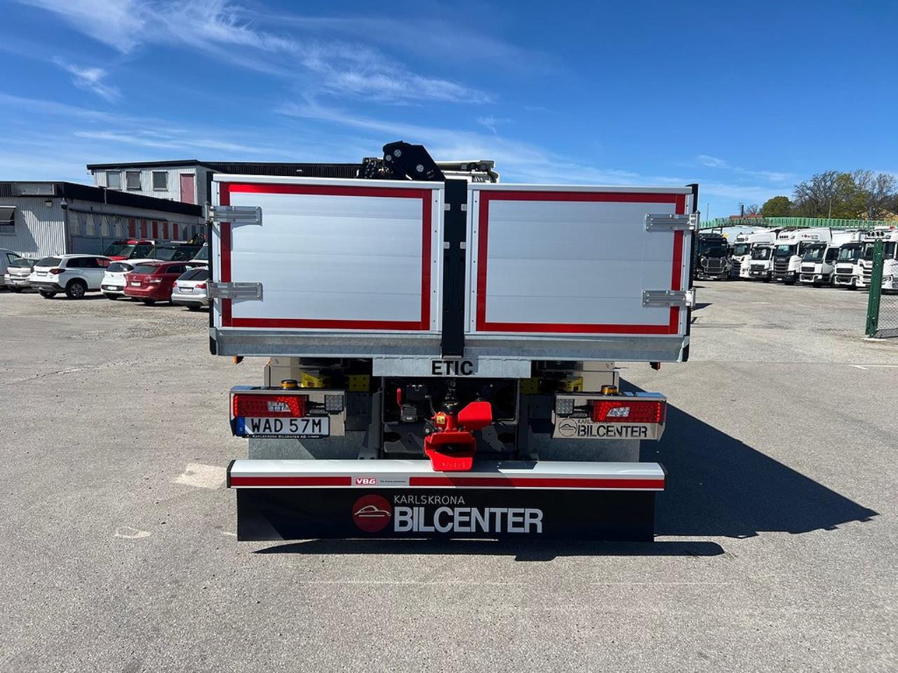 Scania G500 8x4*4 Tridem Brädgårdsbil Hiab 302 E6 Kran 2023 - Kran