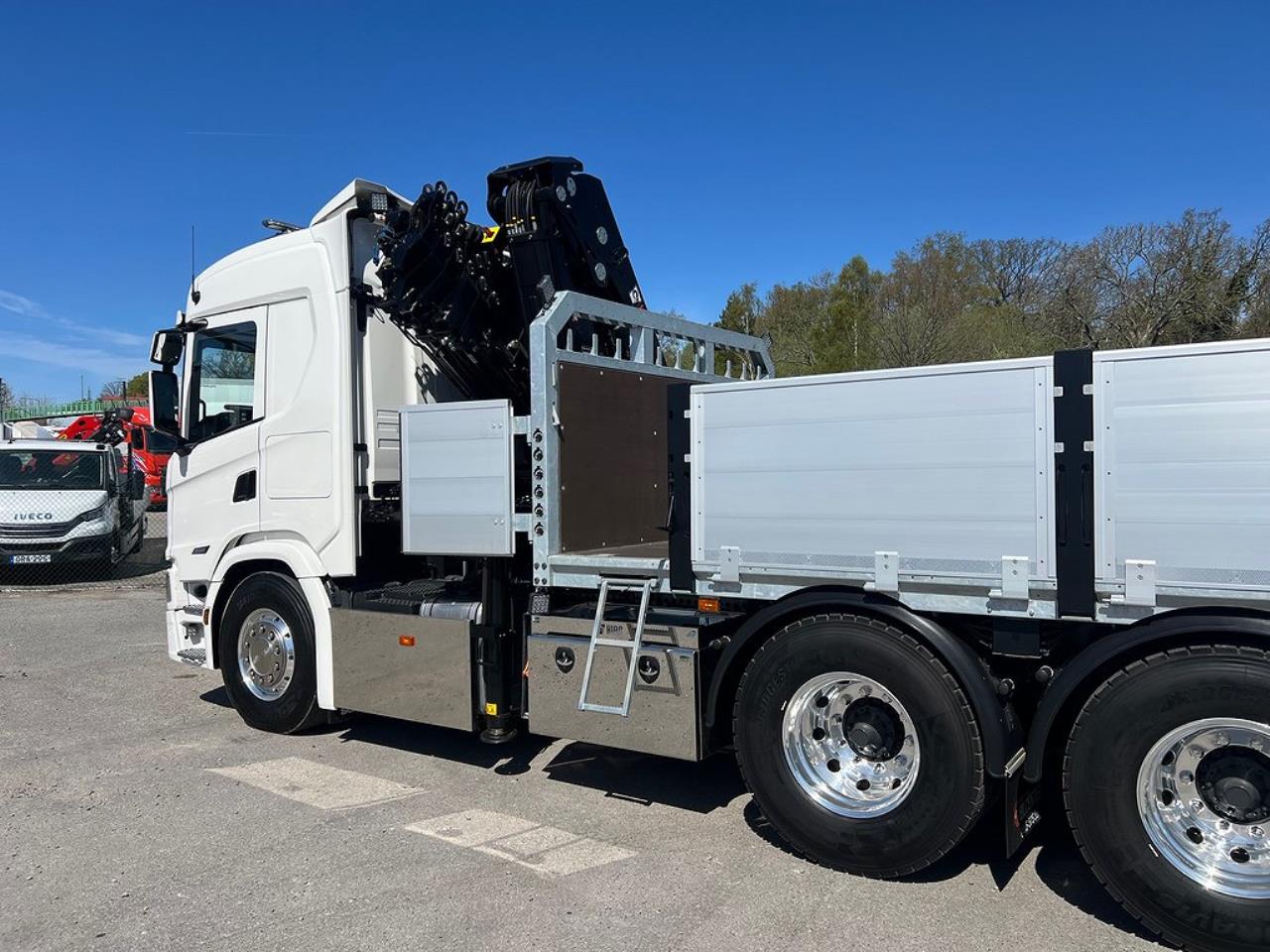 Scania G500 8x4*4 Tridem Brädgårdsbil Hiab 302 E6 Kran 2023 - Kran