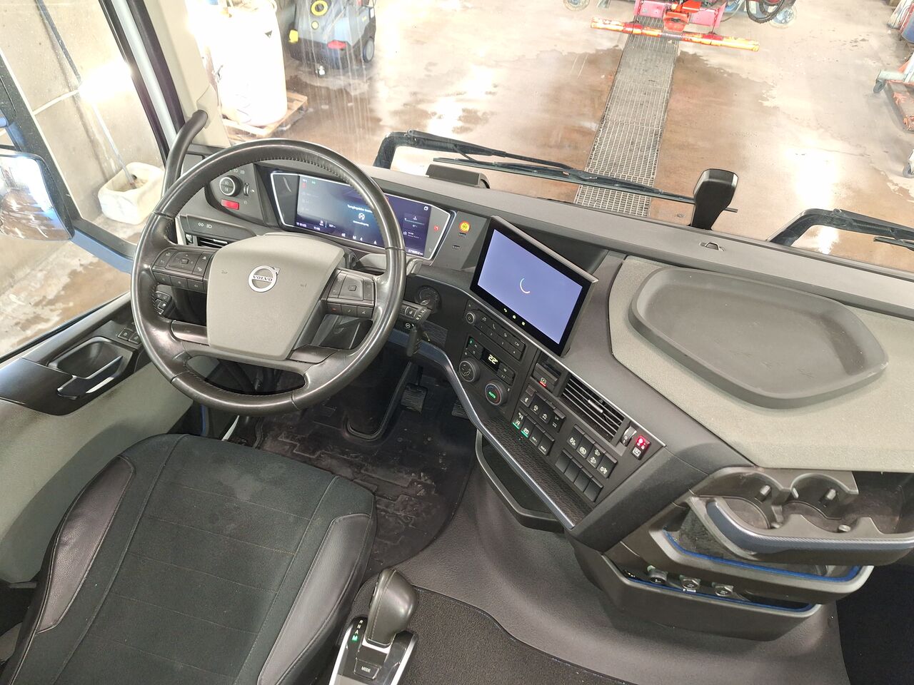 Volvo FH 500 I-Save 6x2 Skåp 2023 - Skåp
