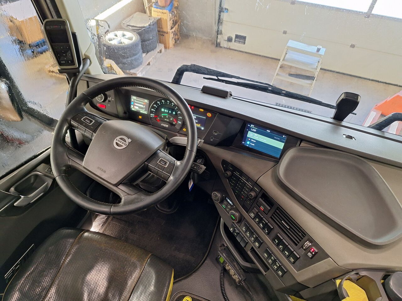 Volvo FH16 6x4 Timmerbil med Kran 2019 - Timmer