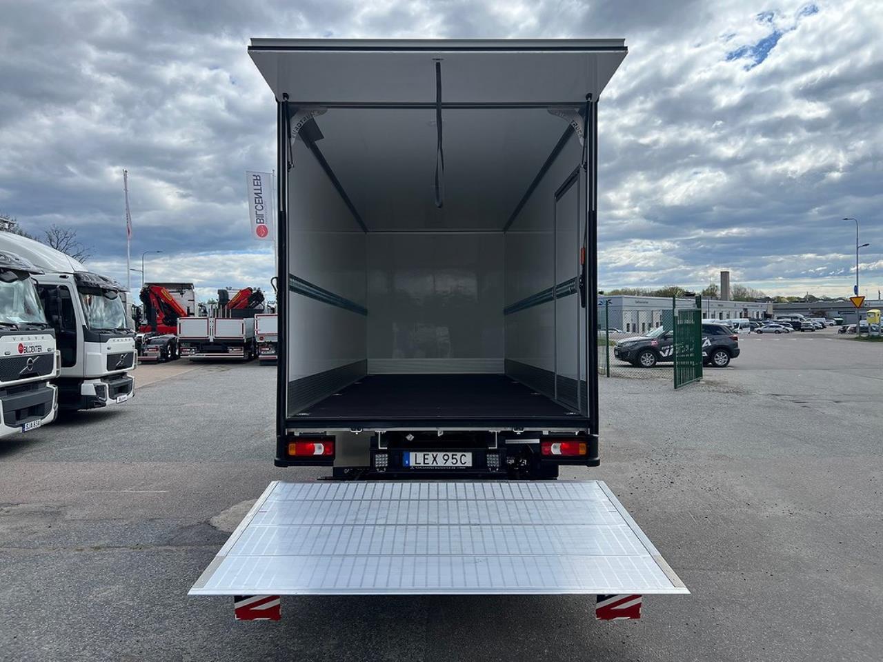 Iveco Daily 72C18  Skåpbil Aut Fullutrustad Lastvikt 3390 Kg 2025 - Skåp