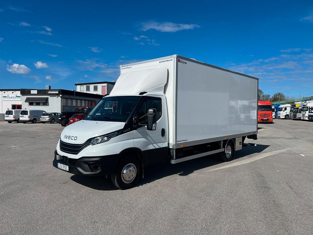 Iveco Daily 72C18  Skåpbil Aut Fullutrustad Lastvikt 3390 Kg 2025 - Skåp