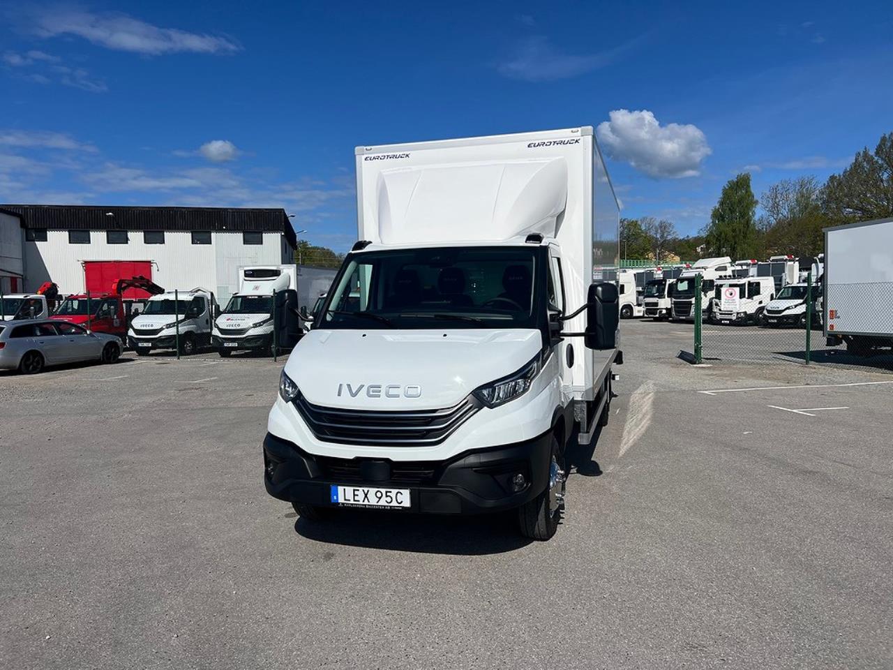 Iveco Daily 72C18  Skåpbil Aut Fullutrustad Lastvikt 3390 Kg 2025 - Skåp