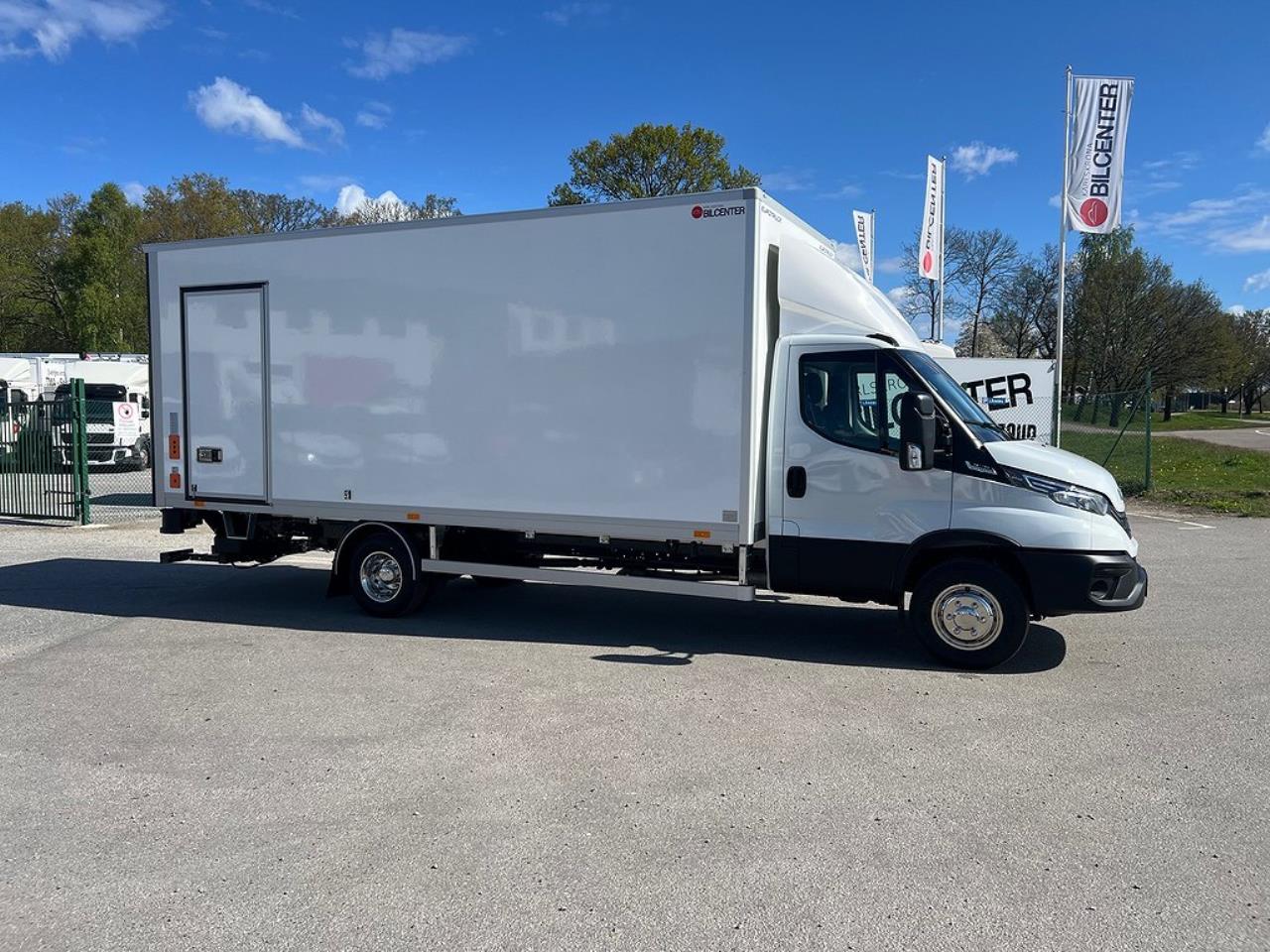Iveco Daily 72C18  Skåpbil Aut Fullutrustad Lastvikt 3390 Kg 2025 - Skåp