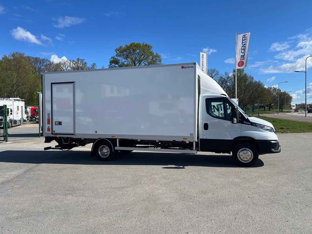 Iveco Daily 72C18  Skåpbil Aut Fullutrustad Lastvikt 3390 Kg 2025 - Skåp