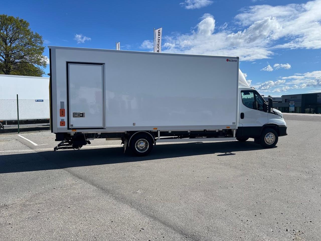 Iveco Daily 72C18  Skåpbil Aut Fullutrustad Lastvikt 3390 Kg 2025 - Skåp