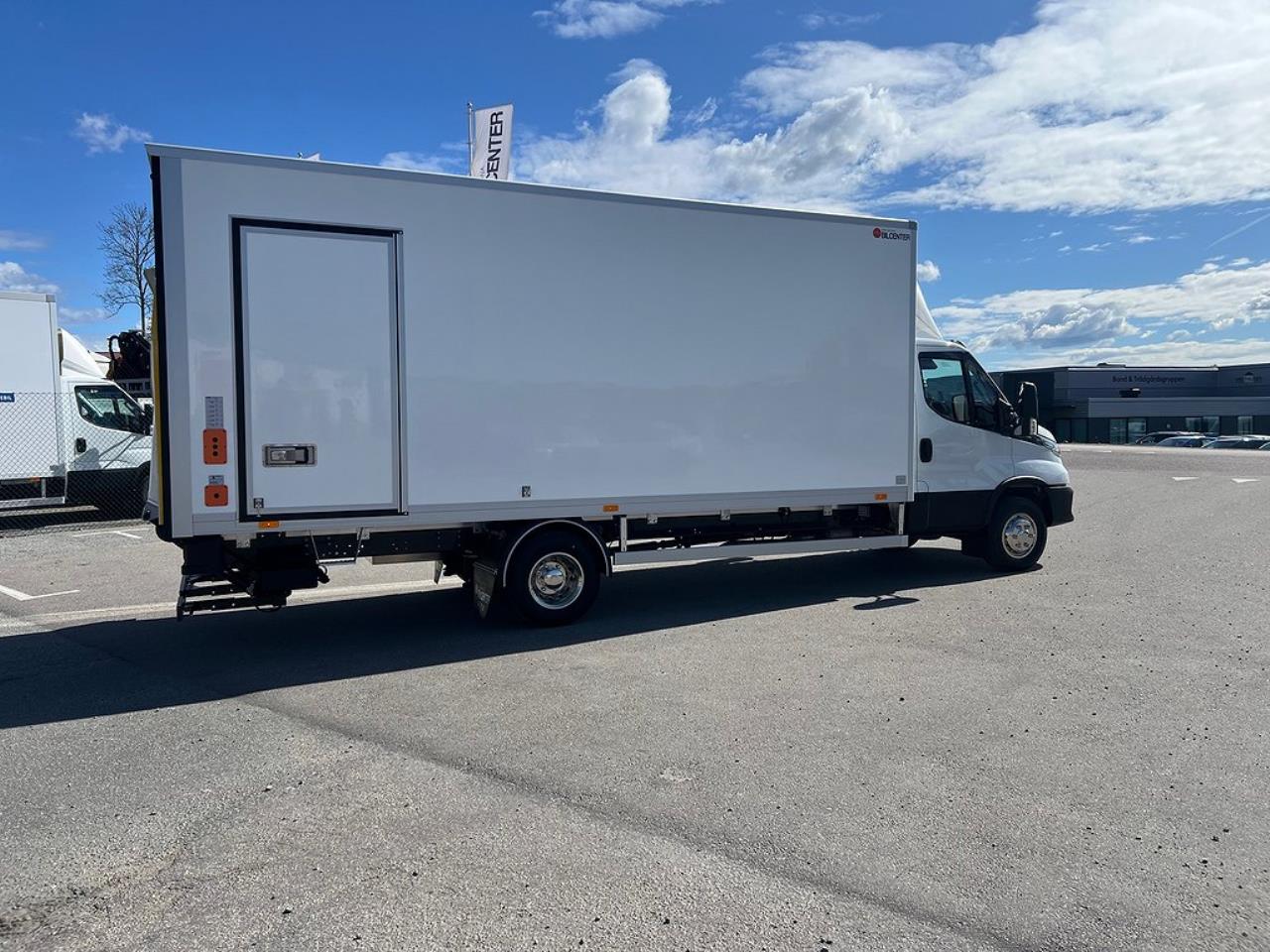 Iveco Daily 72C18  Skåpbil Aut Fullutrustad Lastvikt 3390 Kg 2025 - Skåp