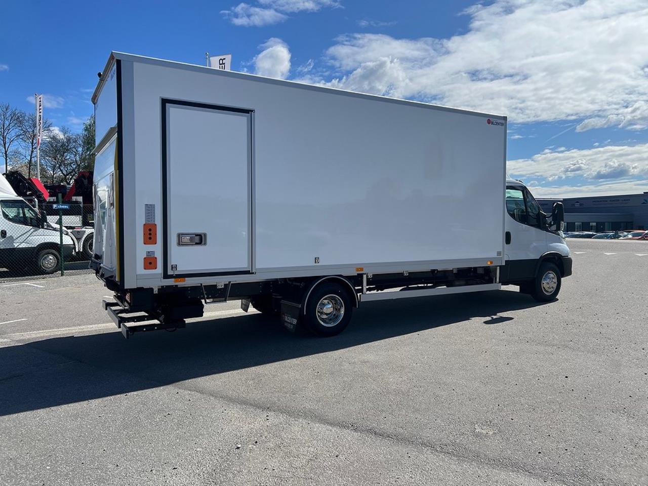 Iveco Daily 72C18  Skåpbil Aut Fullutrustad Lastvikt 3390 Kg 2025 - Skåp