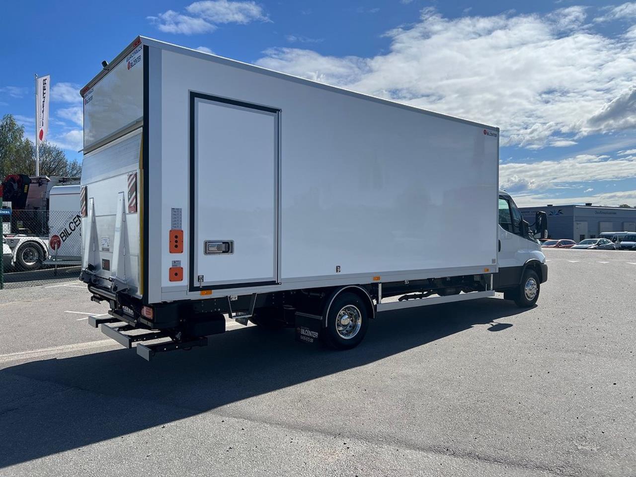 Iveco Daily 72C18  Skåpbil Aut Fullutrustad Lastvikt 3390 Kg 2025 - Skåp
