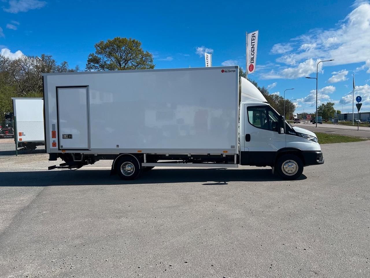 Iveco Daily 72C18  Skåpbil Aut Fullutrustad Lastvikt 3390 Kg 2025 - Skåp