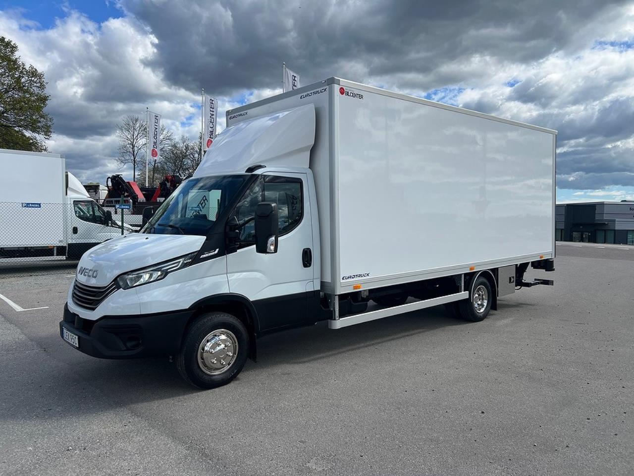 Iveco Daily 72C18  Skåpbil Aut Fullutrustad Lastvikt 3390 Kg 2025 - Skåp