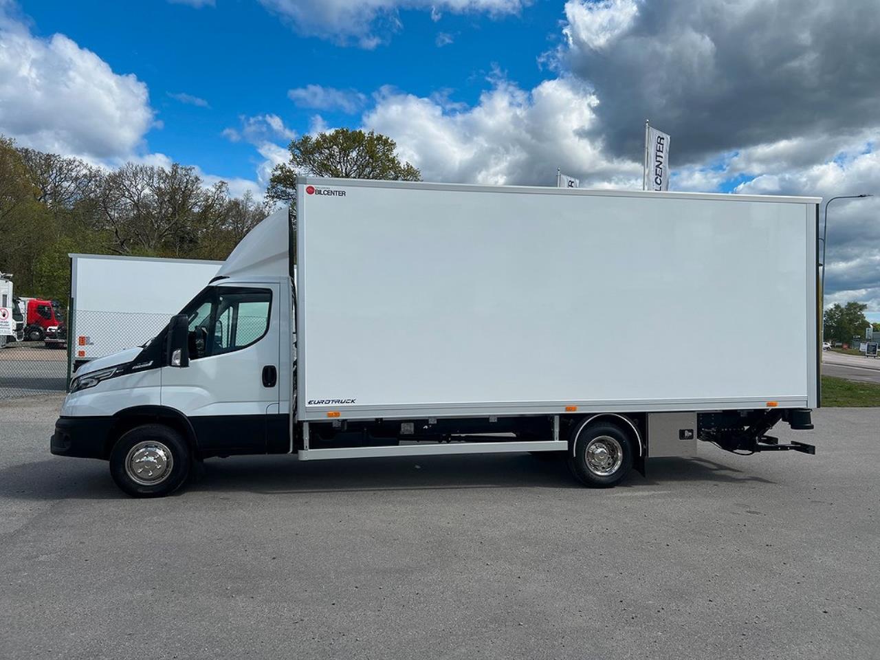 Iveco Daily 72C18  Skåpbil Aut Fullutrustad Lastvikt 3390 Kg 2025 - Skåp