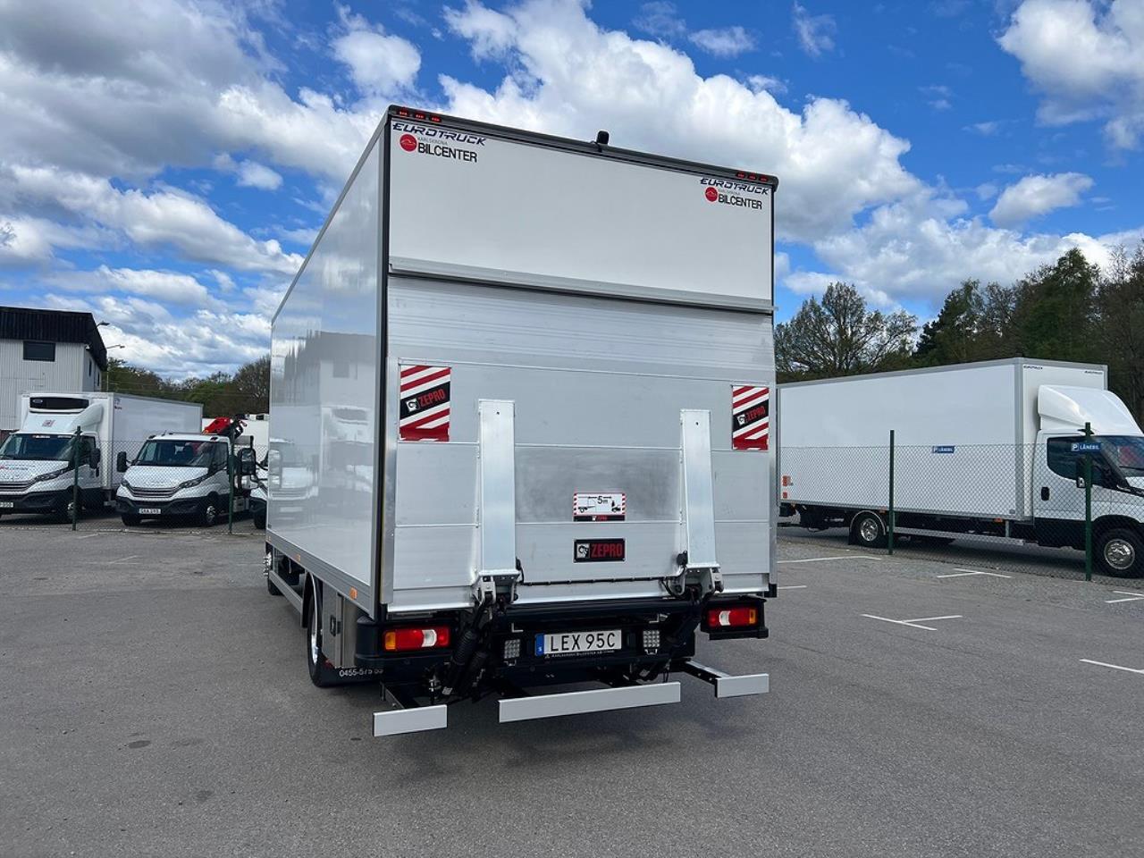 Iveco Daily 72C18  Skåpbil Aut Fullutrustad Lastvikt 3390 Kg 2025 - Skåp