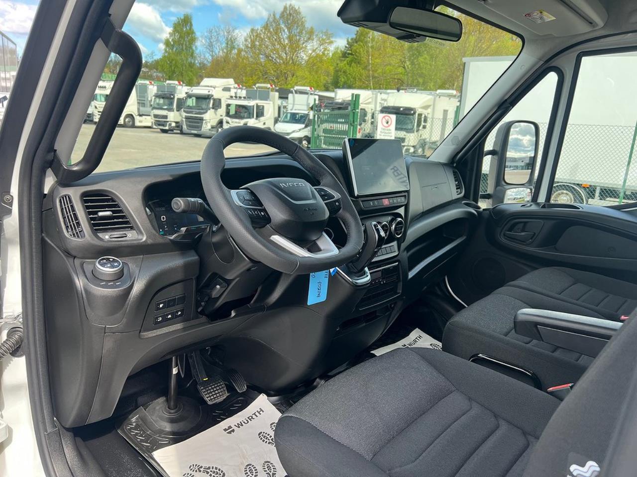 Iveco Daily 72C18  Skåpbil Aut Fullutrustad Lastvikt 3390 Kg 2025 - Skåp