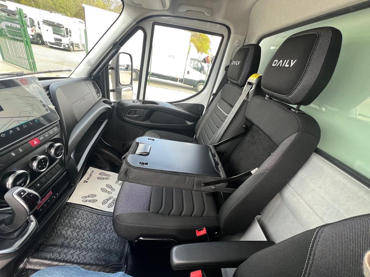 Iveco Daily 72C18  Skåpbil Aut Fullutrustad Lastvikt 3390 Kg 2025 - Skåp