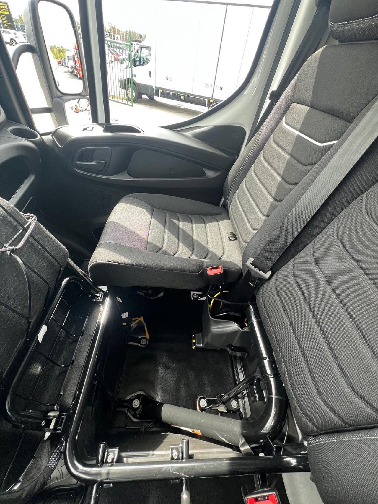 Iveco Daily 72C18  Skåpbil Aut Fullutrustad Lastvikt 3390 Kg 2025 - Skåp