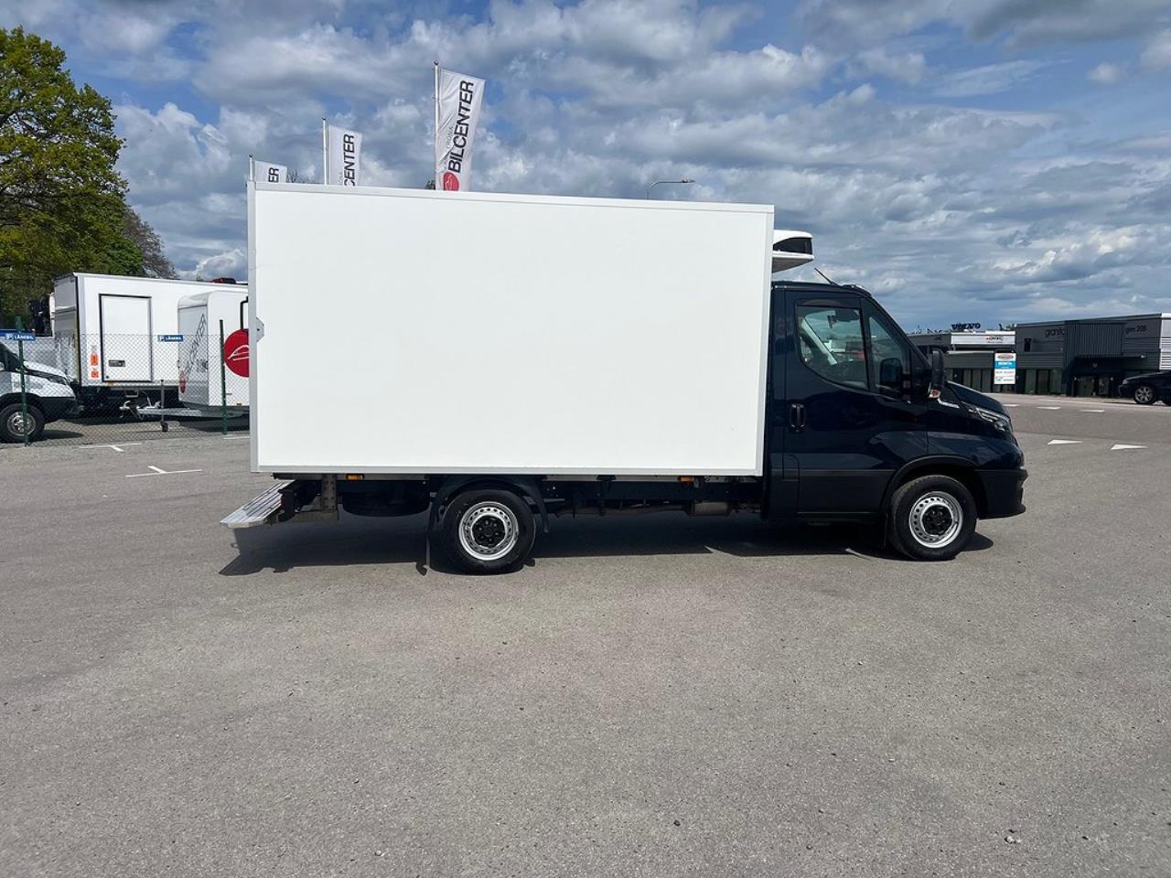 Iveco Daily 35S14 Skåpbil Kyl/Frysbil Dag/Nattkyla Euro 6 2023 - Övrigt
