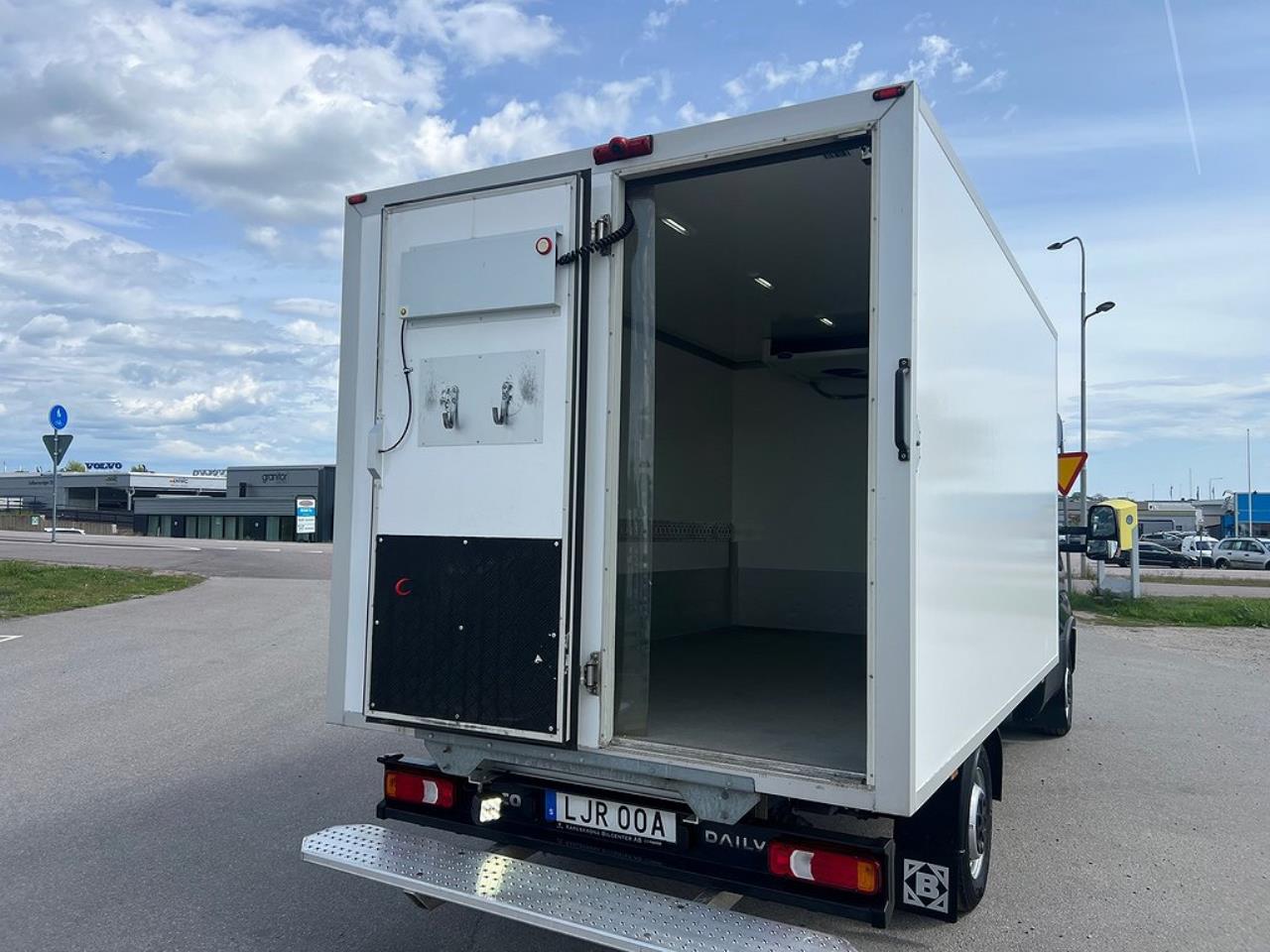 Iveco Daily 35S14 Skåpbil Kyl/Frysbil Dag/Nattkyla Euro 6 2023 - Övrigt
