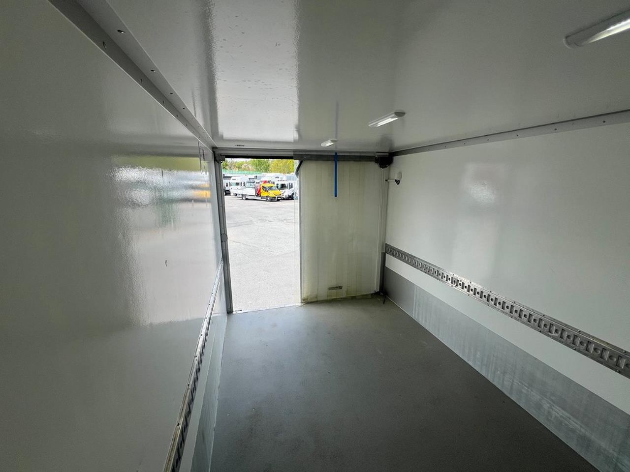 Iveco Daily 35S14 Skåpbil Kyl/Frysbil Dag/Nattkyla Euro 6 2023 - Övrigt