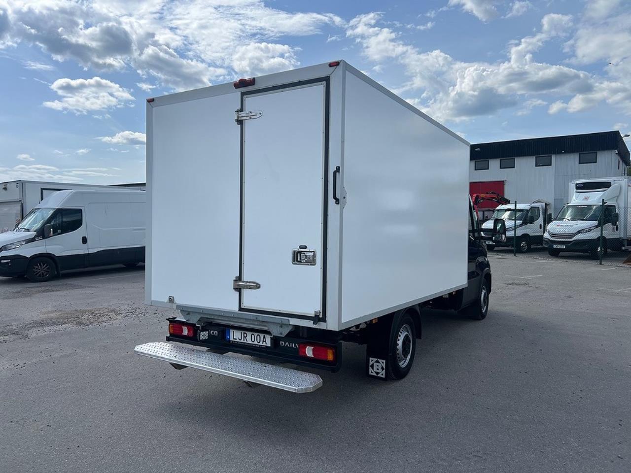 Iveco Daily 35S14 Skåpbil Kyl/Frysbil Dag/Nattkyla Euro 6 2023 - Övrigt