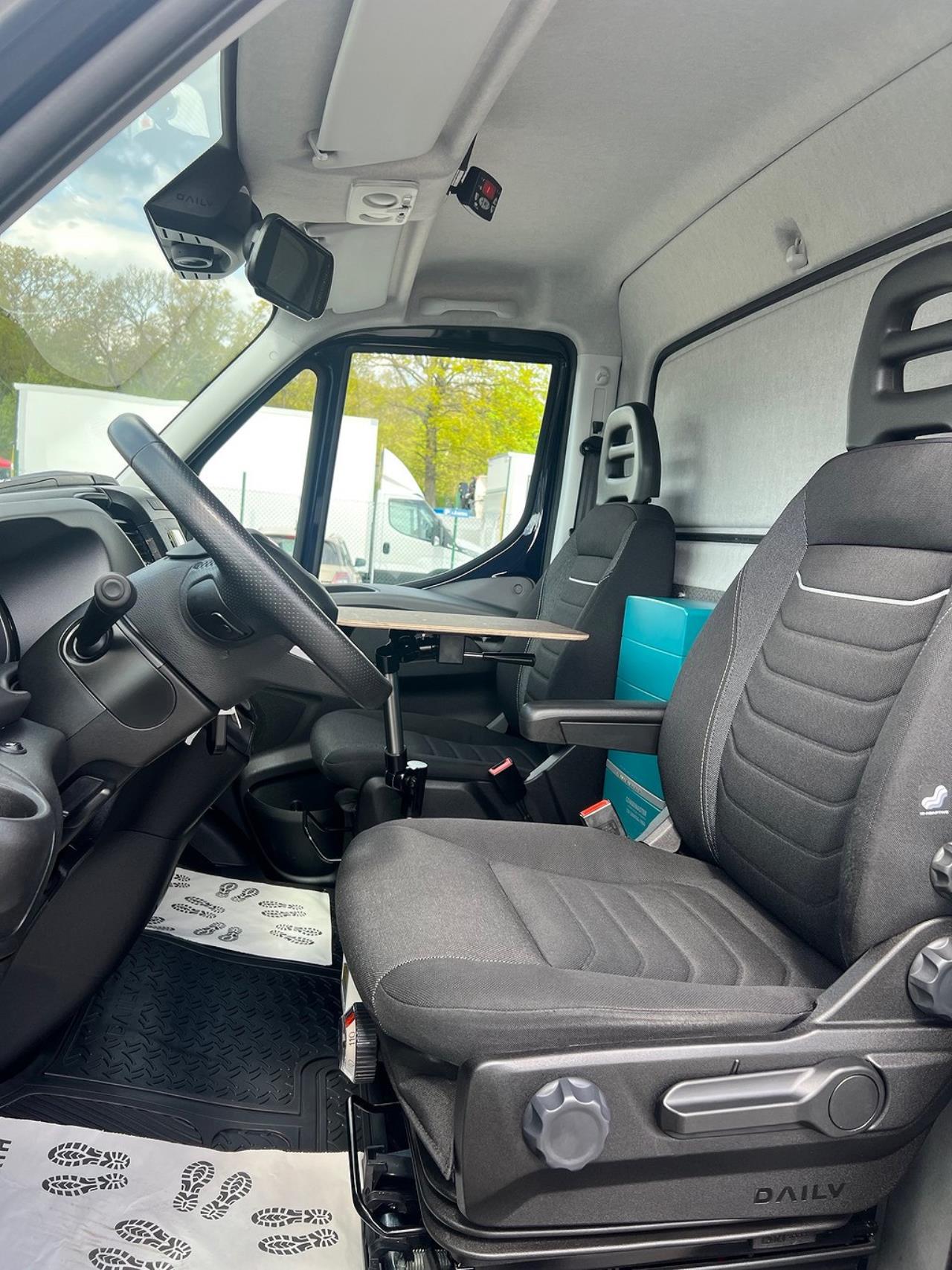 Iveco Daily 35S14 Skåpbil Kyl/Frysbil Dag/Nattkyla Euro 6 2023 - Övrigt