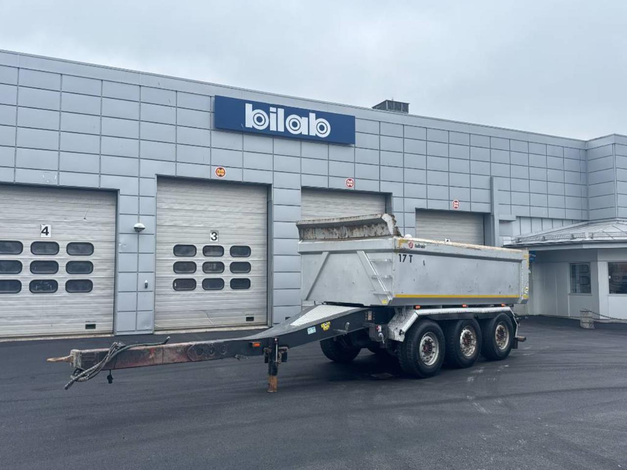 Istrail TN-144 3-axlig Dumperkärra 2019 - Flak