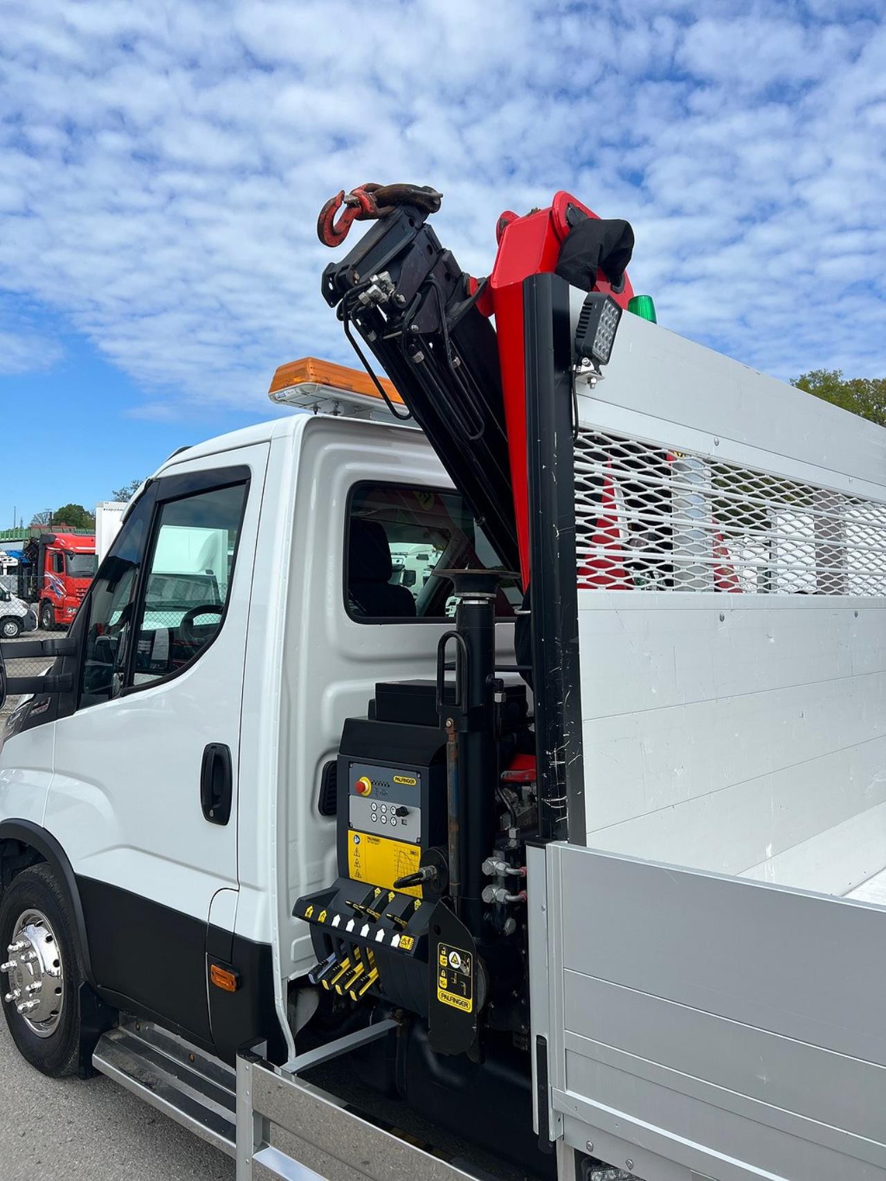 Iveco Daily 72C18 Automat Kranbil Palfinger Kran Euro 6 2021 - Övrigt