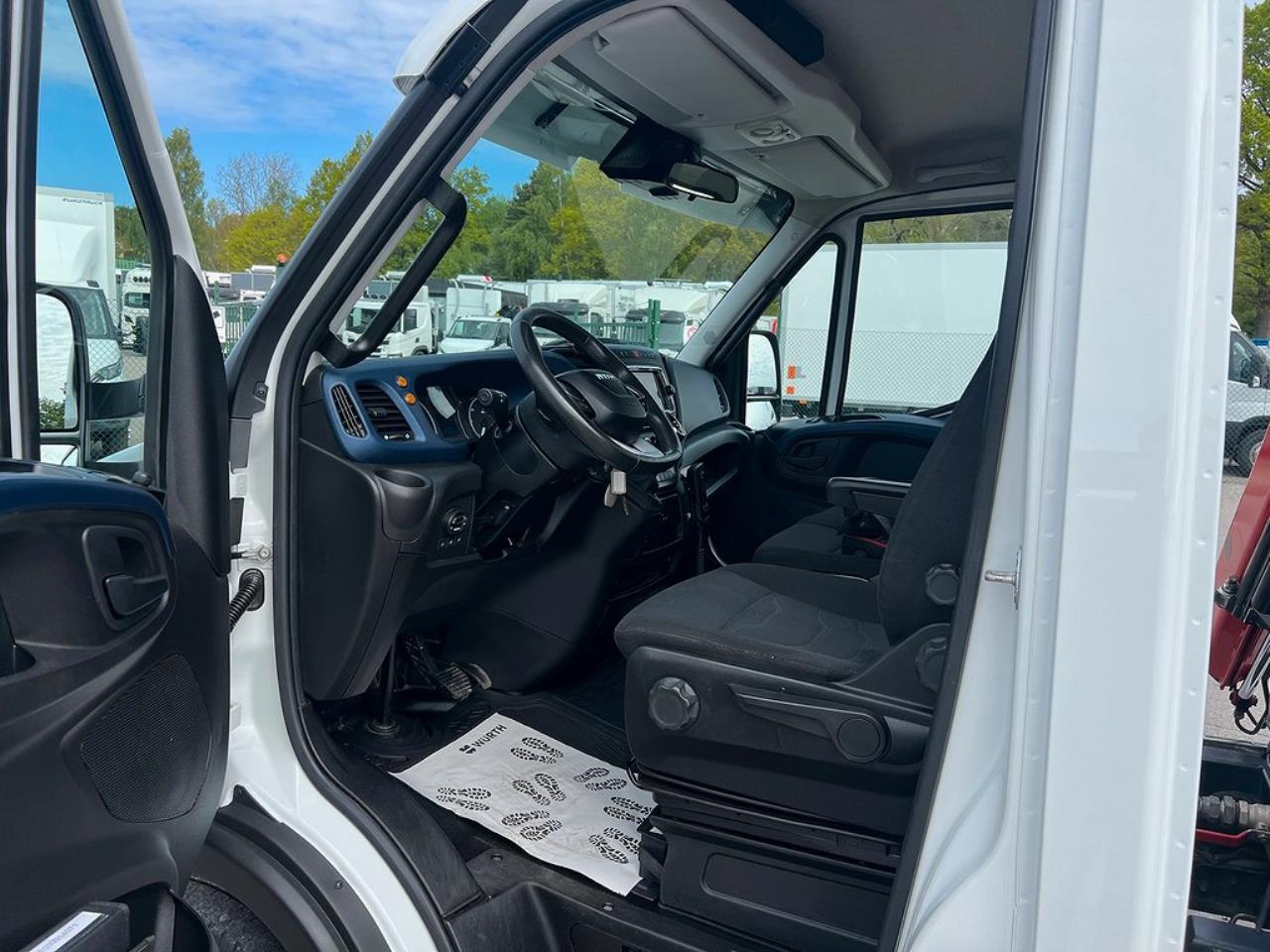 Iveco Daily 72C18 Automat Kranbil Palfinger Kran Euro 6 2021 - Övrigt