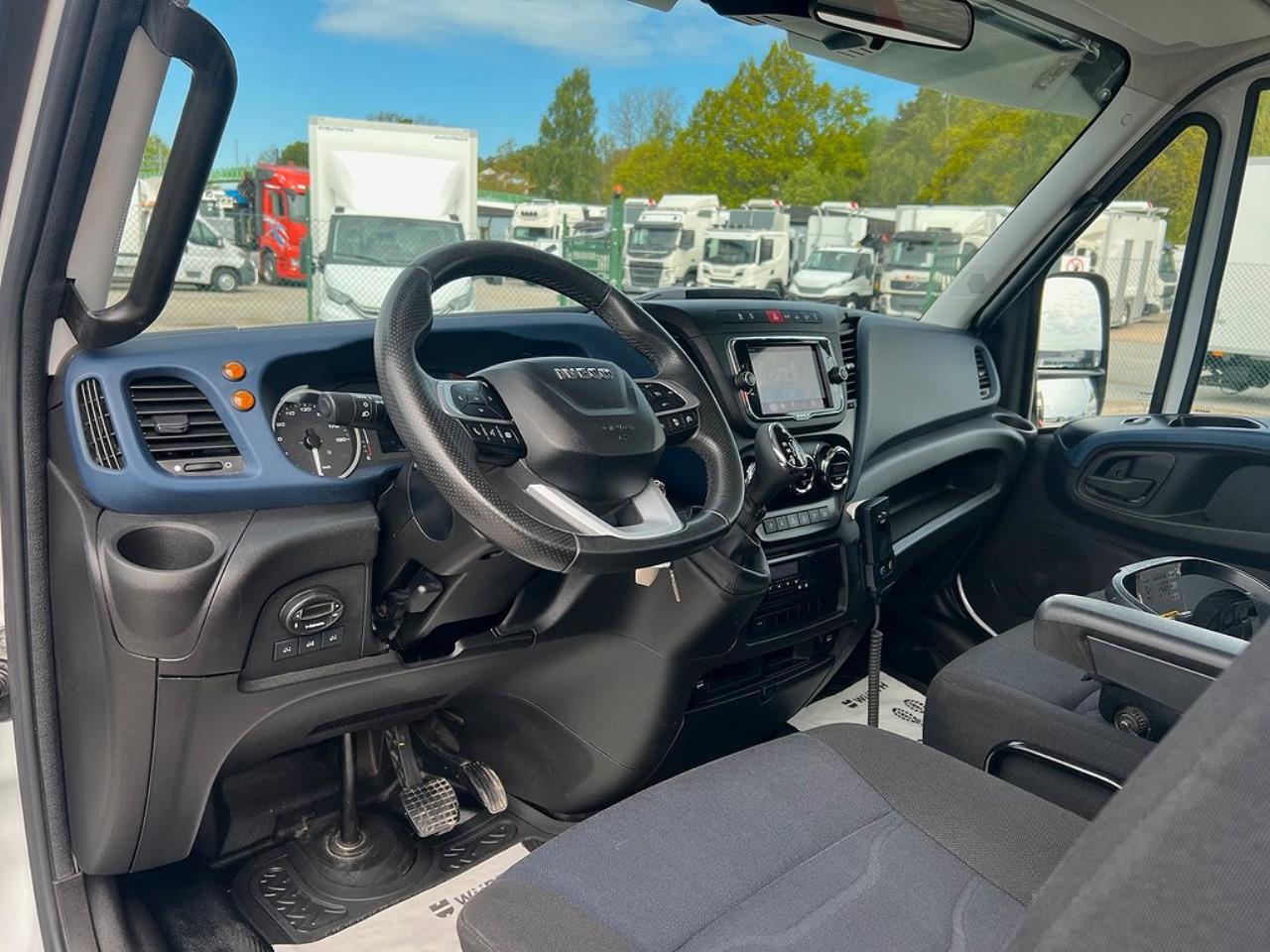 Iveco Daily 72C18 Automat Kranbil Palfinger Kran Euro 6 2021 - Övrigt