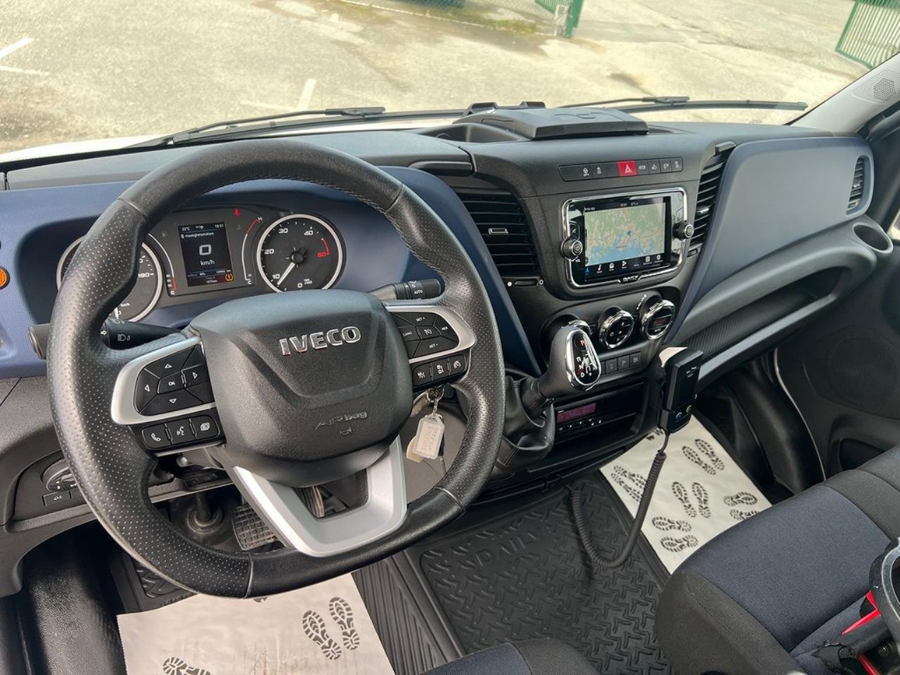 Iveco Daily 72C18 Automat Kranbil Palfinger Kran Euro 6 2021 - Övrigt