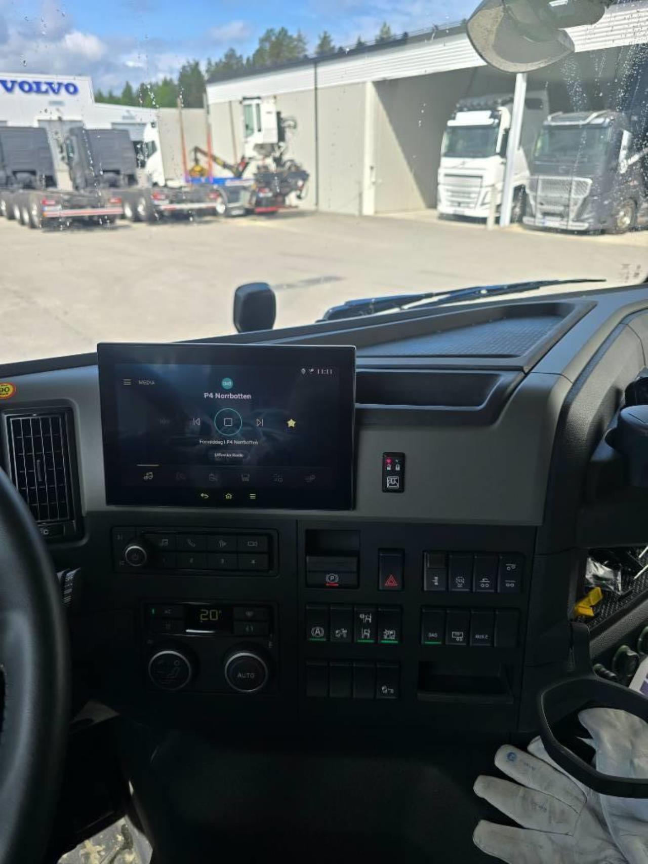 Volvo FM460 LNG 2024 - Skåp isolerat