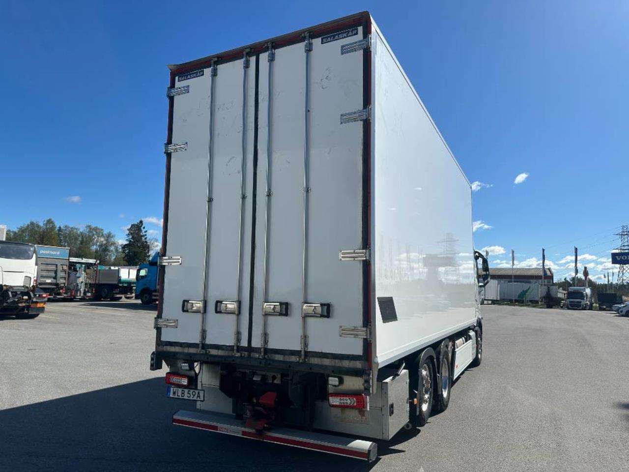 Volvo FH 500 I-save Skåpbil 2020 - Skåp