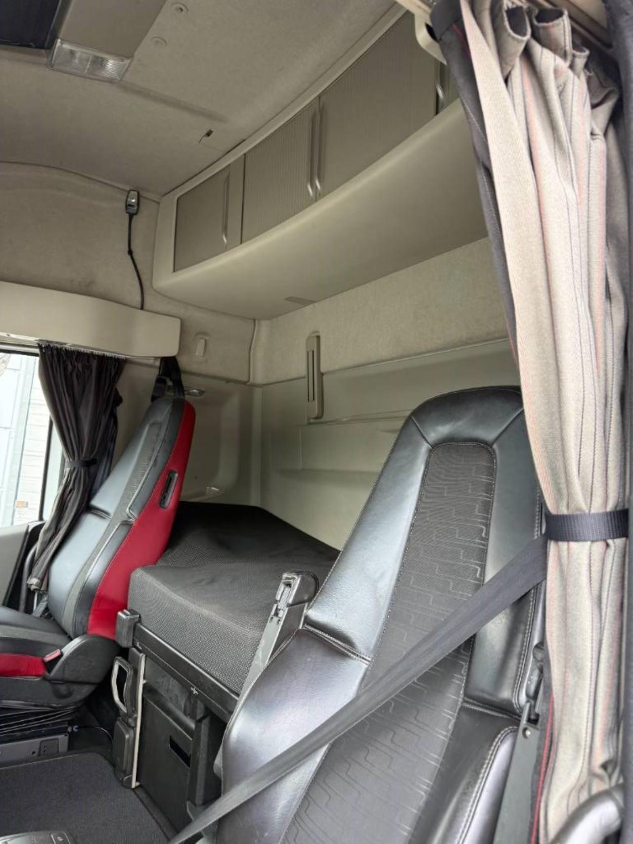 Volvo FH 6*2 med hydraulik 2018 - Dragbil