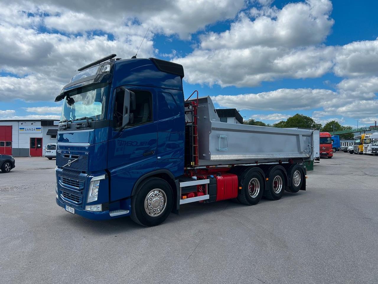 Volvo FH13 460 8x4*4 Tridem Lastväxlare Euro 6 & Schaktflak 2015 - Krok/Lastväxlare