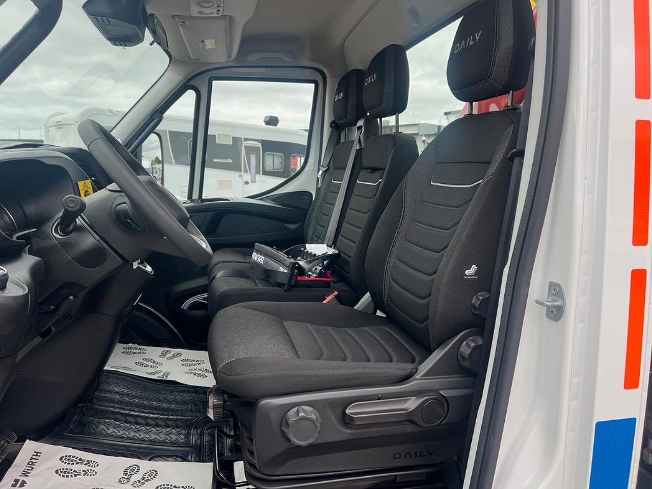 Iveco Daily 72C18 A8 Kranbil Palfinger Kran Fullutrustad 2025 - Kran
