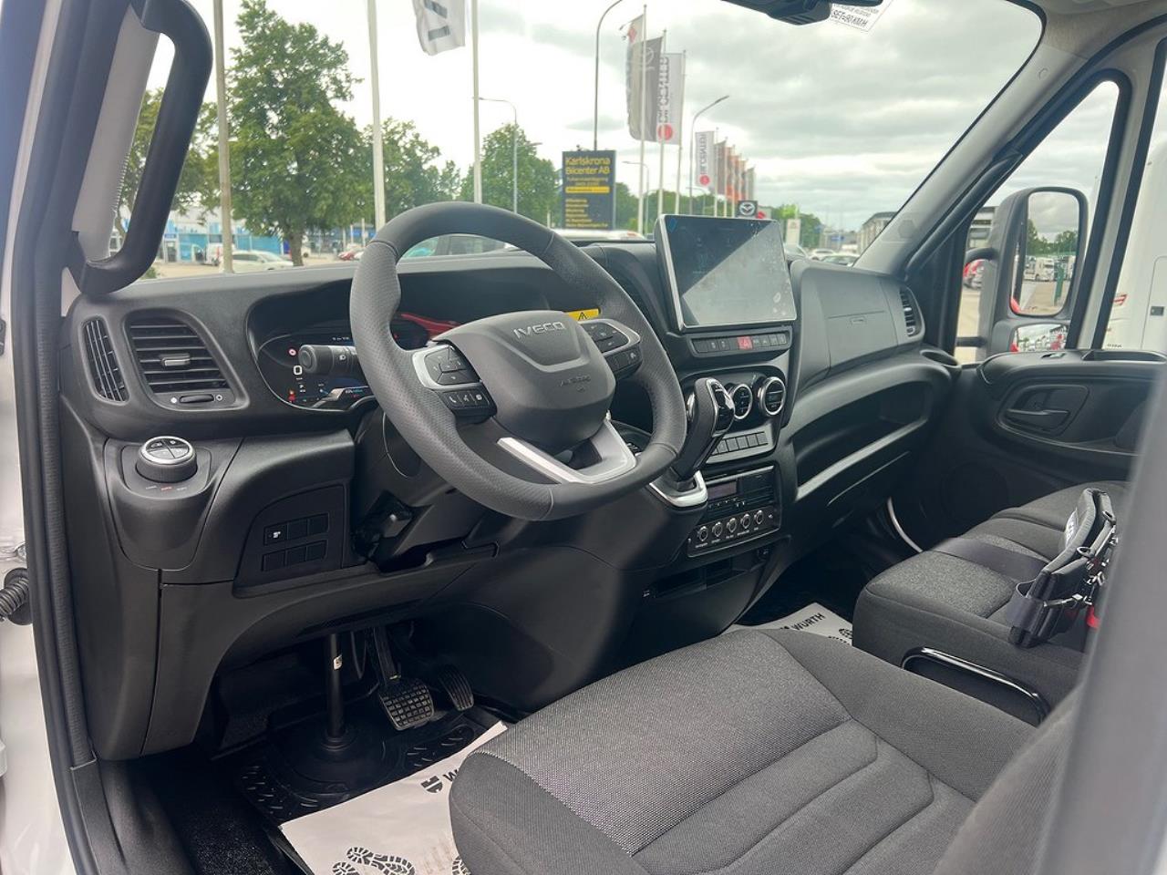 Iveco Daily 72C18 A8 Kranbil Palfinger Kran Fullutrustad 2025 - Kran