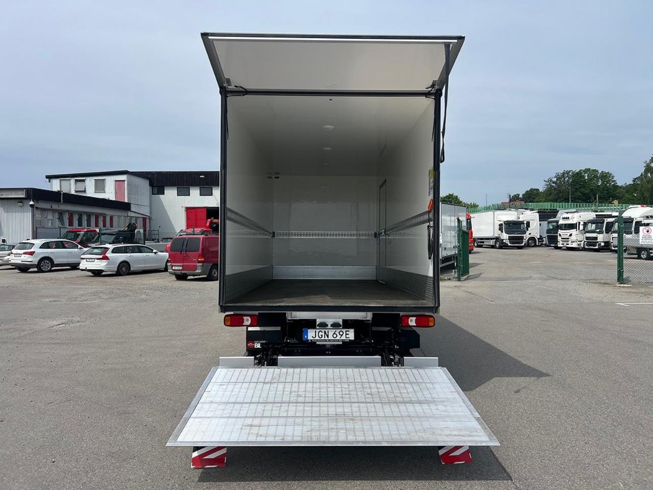 Iveco Daily 72C18 Skåpbil *Endast 650 mil * Euro 6 2024 - Övrigt