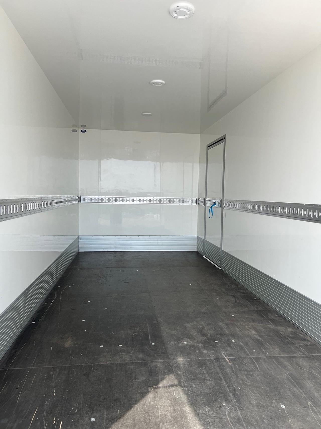 Iveco Daily 72C18 Skåpbil *Endast 650 mil * Euro 6 2024 - Övrigt