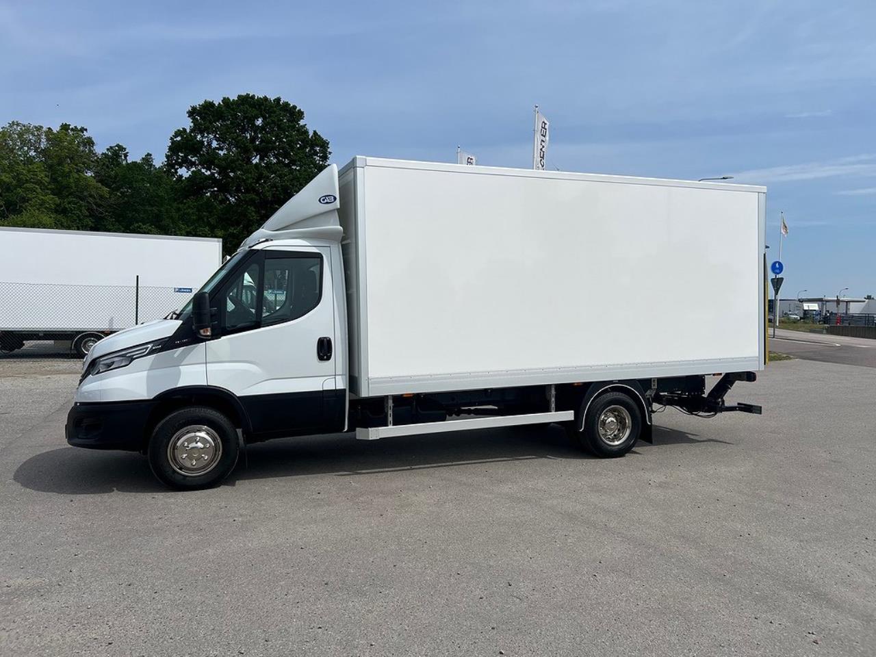 Iveco Daily 72C18 Skåpbil *Endast 650 mil * Euro 6 2024 - Övrigt