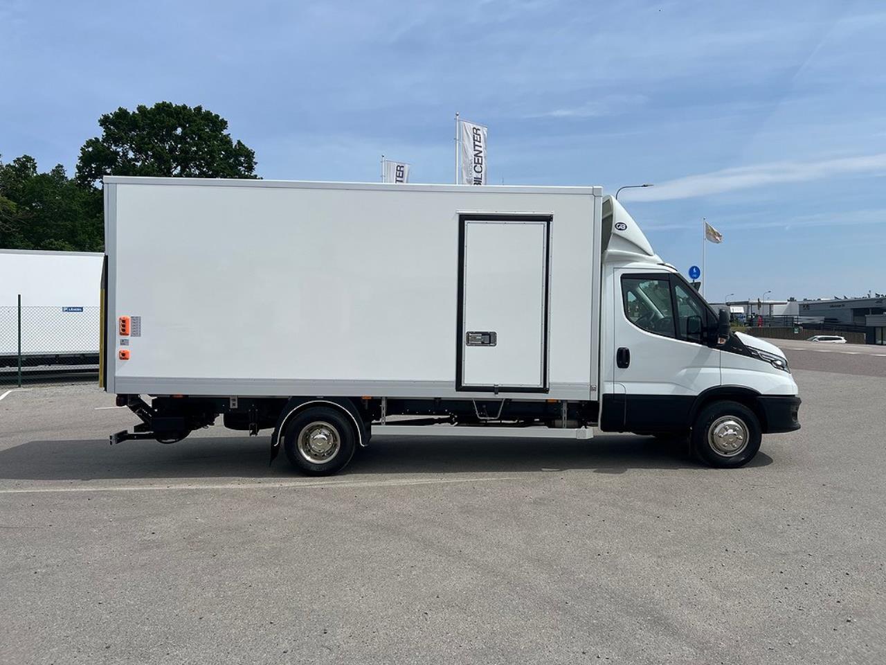 Iveco Daily 72C18 Skåpbil *Endast 650 mil * Euro 6 2024 - Övrigt