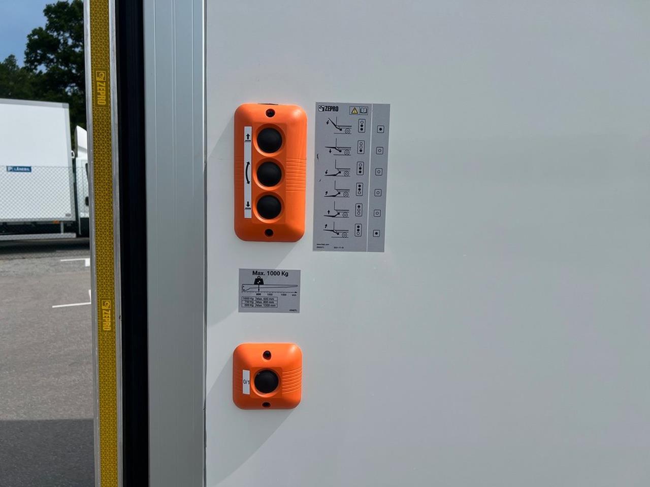 Iveco Daily 72C18 Skåpbil *Endast 650 mil * Euro 6 2024 - Övrigt