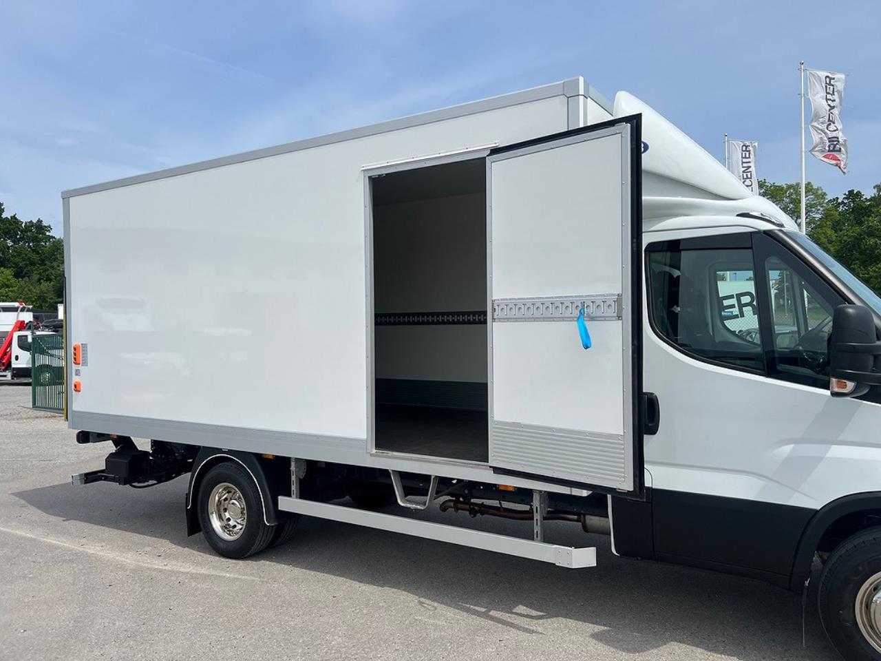 Iveco Daily 72C18 Skåpbil *Endast 650 mil * Euro 6 2024 - Övrigt