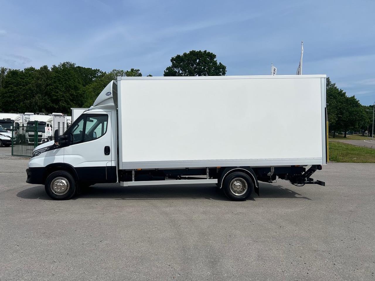 Iveco Daily 72C18 Skåpbil *Endast 650 mil * Euro 6 2024 - Övrigt