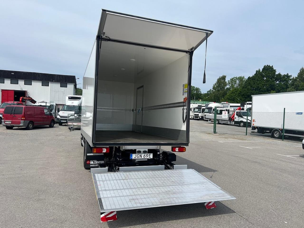 Iveco Daily 72C18 Skåpbil *Endast 650 mil * Euro 6 2024 - Övrigt