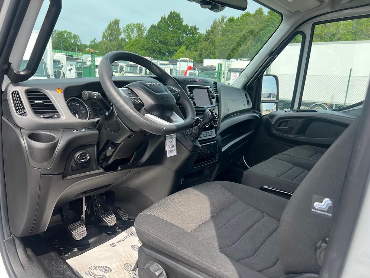 Iveco Daily 72C18 Skåpbil *Endast 650 mil * Euro 6 2024 - Övrigt