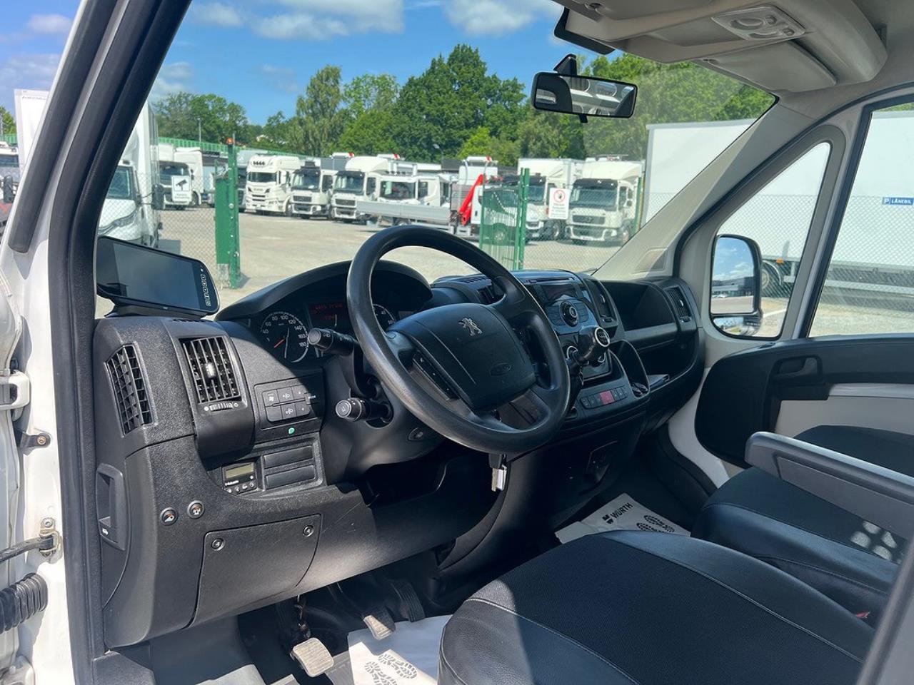 Peugeot Boxer 2,2 HDI Flak & kran, Kranbil  2014 - Övrigt