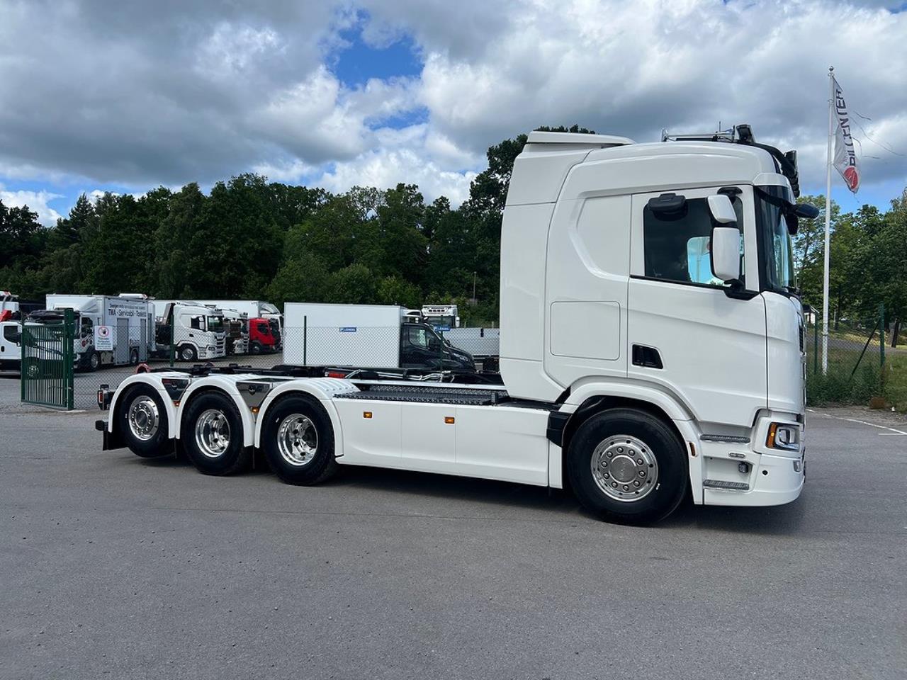 Scania R500 8x4*4 Tridem 26 T Hiab  Lastväxlare Fullutrustad 2025 - Krok/Lastväxlare
