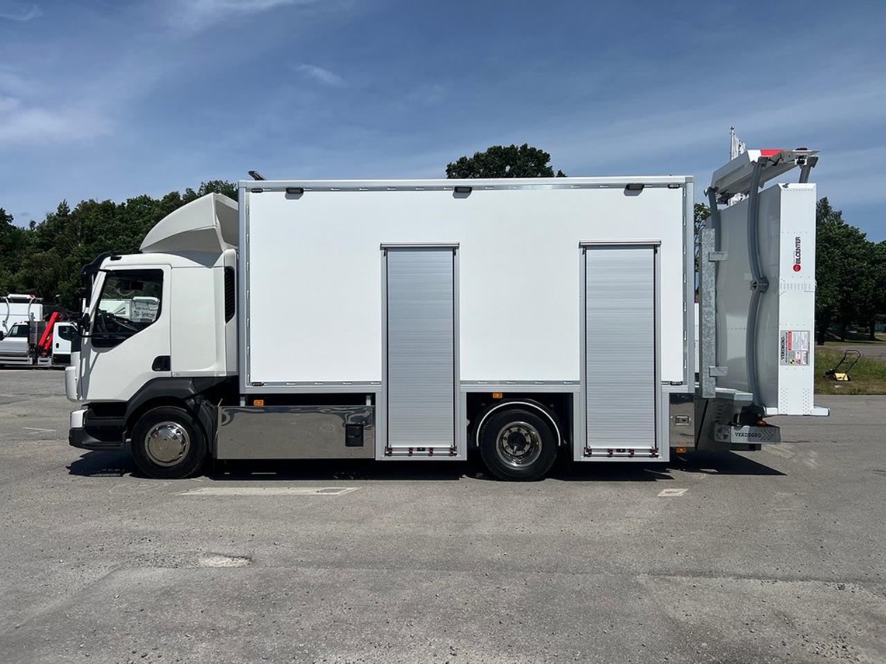 Volvo FL250 4x2 TMA Bil med Toalett & MaxiSign Online 2024 - Övrigt